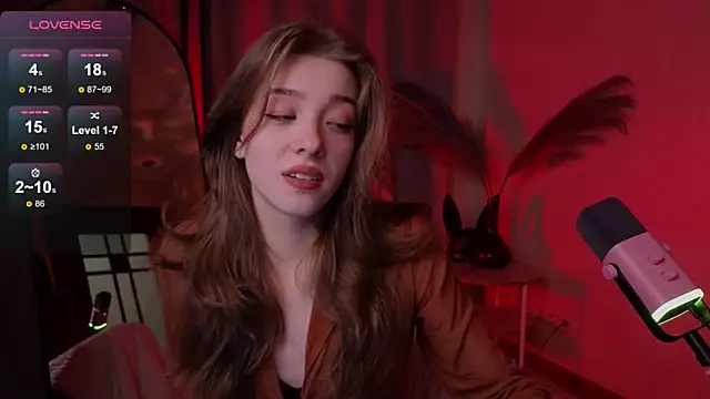 Snapshot of AstraMist chatting on October 1, 2025, 2:56 pm AstraMist online show from October 1, 2025, 2:56 pm