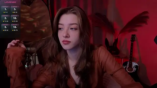 Snapshot of AstraMist chatting on October 6, 2025, 1:52 pm AstraMist online show from October 6, 2025, 1:52 pm