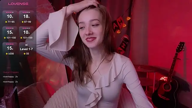 Snapshot of AstraMist chatting on October 31, 2025, 2:07 pm AstraMist online show from October 31, 2025, 2:07 pm