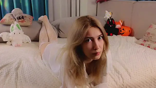 AngelicRice online show from October 27, 2025, 11:14 am