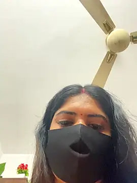 V-Hot-Sweti online show from October 12, 2025, 9:52 am