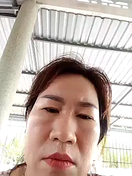 Snapshot of Huong_xxx chatting on September 19, 2025, 2:35 am Huong xxx online show from September 19, 2025, 2:35 am