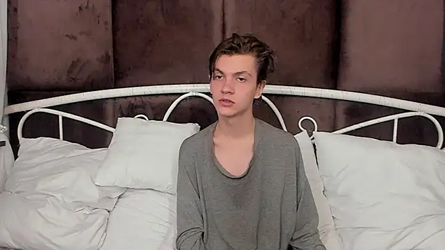 OttoWilliams online show from October 8, 2025, 10:24 am