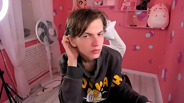 OttoWilliams online show from October 13, 2025, 8:31 pm