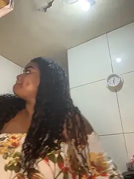 Snapshot of LunaSthena chatting on September 22, 2025, 10:12 pm LunaSthena online show from September 22, 2025, 10:12 pm