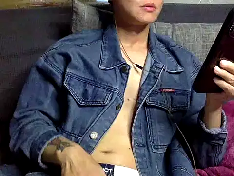 Snapshot of Zzchu chatting on September 24, 2025, 6:00 pm Zzchu online show from September 24, 2025, 6:00 pm