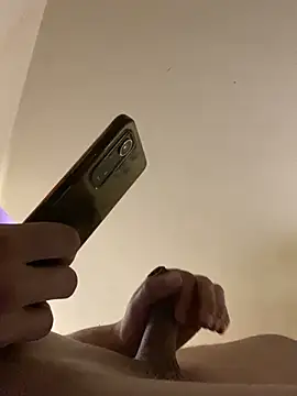 Snapshot of YHSexylove20 chatting on November 5, 2025, 2:44 am YHSexylove20 online show from November 5, 2025, 2:44 am