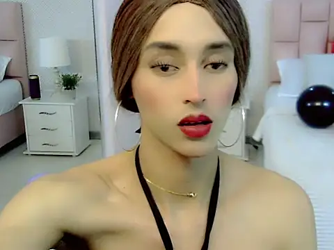 samantha bliss online show from October 7, 2025, 7:22 pm