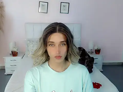 samantha bliss online show from October 20, 2025, 12:05 pm