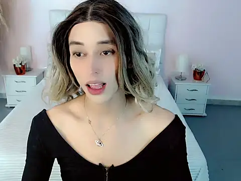 samantha bliss online show from October 23, 2025, 12:04 pm