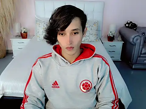 samantha bliss online show from November 11, 2025, 12:05 pm