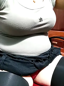 Tasu774 online show from February 14, 2026, 9:11 pm