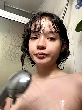 sukubo   online show from October 6, 2025, 6:05 pm