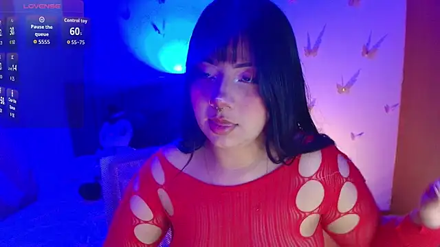 Snapshot of annie-russel chatting on December 18, 2025, 3:23 am annie-russel online show from December 18, 2025, 3:23 am