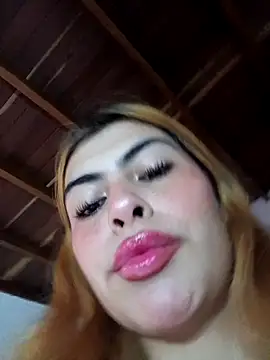 Snapshot of Addicted_to_pleasures_aws chatting on October 5, 2025, 9:24 pm Addicted to pleasures aws online show from October 5, 2025, 9:24 pm