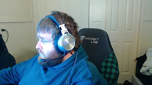 Snapshot of NeedyGlister chatting on September 24, 2025, 2:04 am NeedyGlister online show from September 24, 2025, 2:04 am