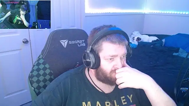 Snapshot of NeedyGlister chatting on March 7, 2026, 9:50 am NeedyGlister online show from March 7, 2026, 9:50 am