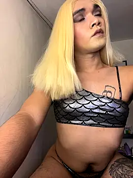 sissielil online show from October 2, 2025, 5:20 pm