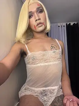 sissielil online show from October 31, 2025, 2:51 pm