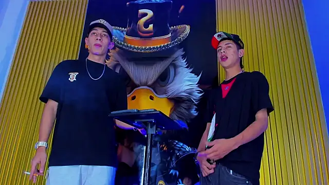 Snapshot of Dante_Brown1_ chatting on November 9, 2025, 8:40 pm Dante Brown1 online show from November 9, 2025, 8:40 pm