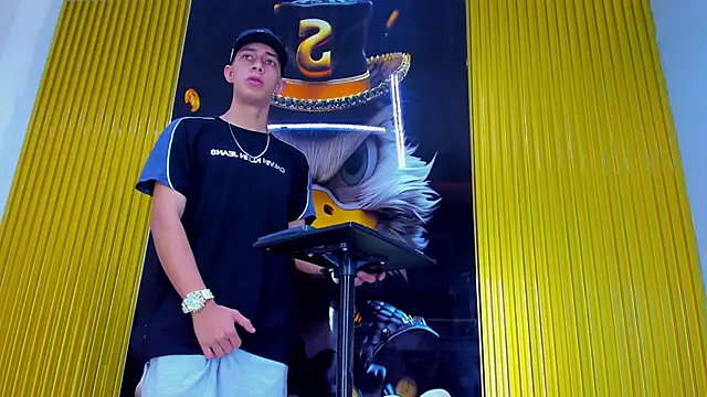 Snapshot of Dante_Brown1_ chatting on November 19, 2025, 8:42 pm Dante Brown1 online show from November 19, 2025, 8:42 pm