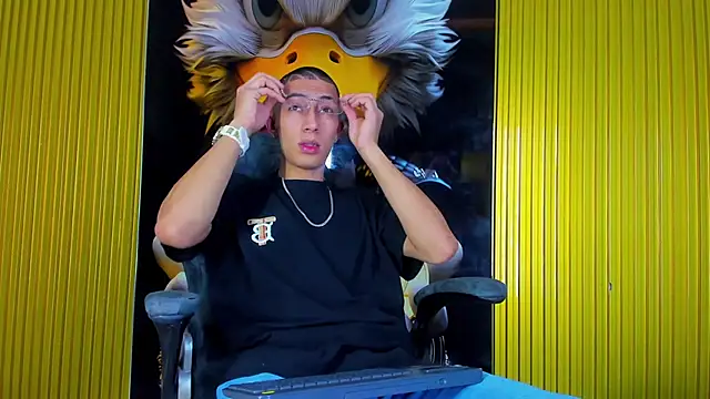 Snapshot of Dante_Brown1_ chatting on November 24, 2025, 10:31 pm Dante Brown1 online show from November 24, 2025, 10:31 pm