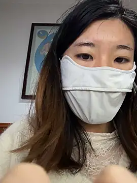 Lulu125216 online show from October 12, 2025, 8:02 am