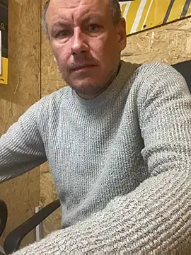 mokrykutas online show from May 18, 2026, 7:25 am