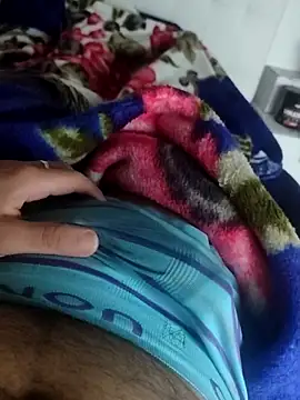 Yazaza1999 online show from September 30, 2025, 9:53 pm