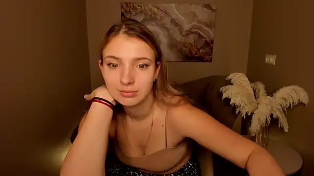 Snapshot of MilinaMorris chatting on September 25, 2025, 1:20 am MilinaMorris online show from September 25, 2025, 1:20 am