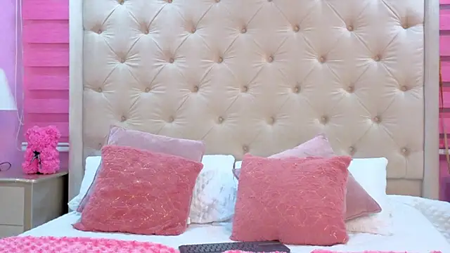 Snapshot of cherry_canndy_ chatting on November 7, 2025, 11:10 am cherry canndy online show from November 7, 2025, 11:10 am