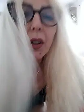  sexyBLONDE46  online show from January 16, 2026, 12:42 pm