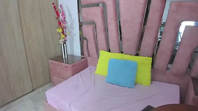 MaraKarly online show from April 9, 2026, 6:19 am