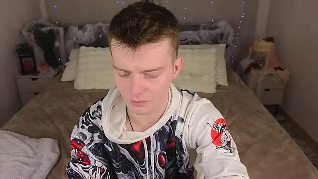 happy de1mos online show from October 29, 2025, 9:38 pm