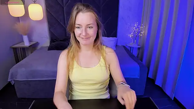 MeggySun online show from September 14, 2025, 1:54 pm