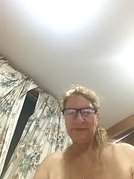 MaryLunne online show from March 15, 2026, 12:49 am