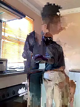 Pretty Beauty online show from November 1, 2025, 8:05 am