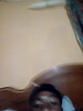 Snapshot of ThinnaSoy2 chatting on September 30, 2025, 8:47 pm ThinnaSoy2 online show from September 30, 2025, 8:47 pm