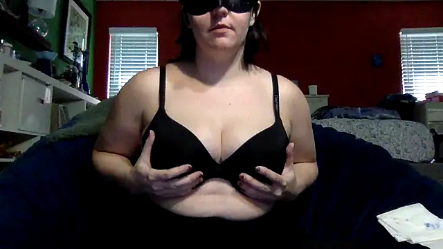 Snapshot of Violet_Candyy chatting on October 1, 2025, 9:43 pm Violet Candyy online show from October 1, 2025, 9:43 pm