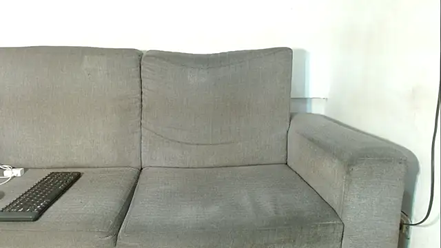 Snapshot of criss_zuri chatting on October 20, 2025, 7:14 pm criss zuri online show from October 20, 2025, 7:14 pm