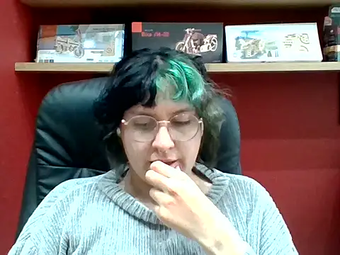 Froggyinthebox online show from May 31, 2026, 6:09 pm