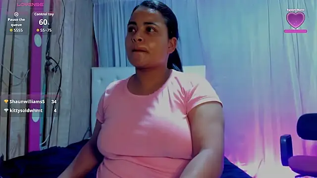 Zaphyra18 online show from October 10, 2025, 3:27 am