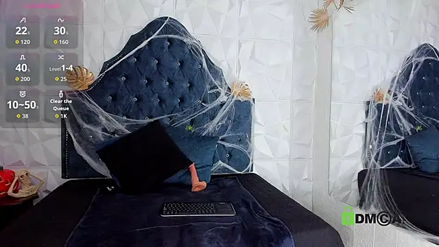 Snapshot of _mia_milf_ chatting on October 10, 2025, 4:44 am mia milf online show from October 10, 2025, 4:44 am