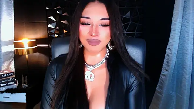 Snapshot of xUrGoddess_Bellax chatting on October 1, 2025, 8:09 am xUrGoddess Bellax online show from October 1, 2025, 8:09 am