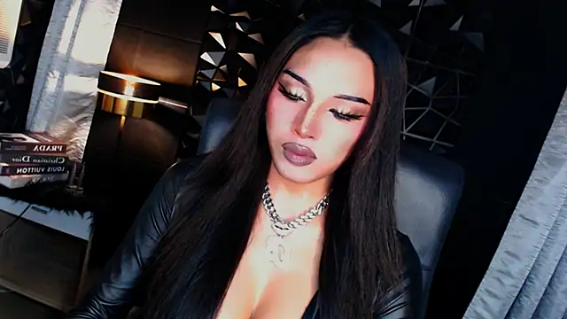 Snapshot of xUrGoddess_Bellax chatting on October 6, 2025, 8:45 am xUrGoddess Bellax online show from October 6, 2025, 8:45 am