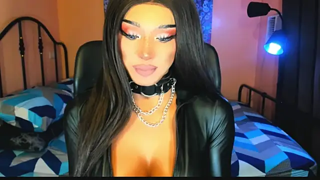 Snapshot of xUrGoddess_Bellax chatting on November 12, 2025, 1:39 am xUrGoddess Bellax online show from November 12, 2025, 1:39 am