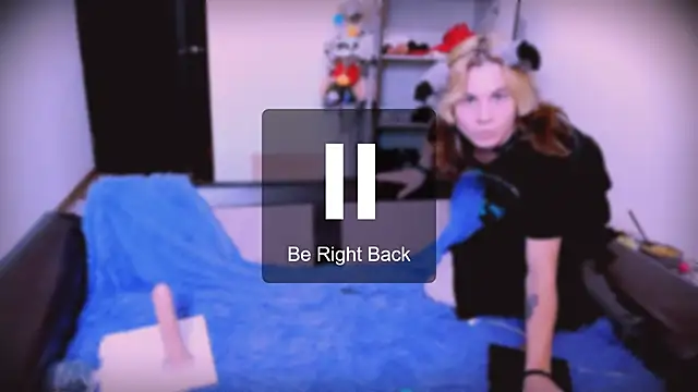 Snapshot of SparkyFerret chatting on October 5, 2025, 6:12 am SparkyFerret online show from October 5, 2025, 6:12 am