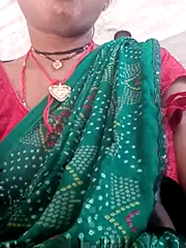 Snapshot of Hema4545 chatting on October 12, 2025, 8:57 am Hema4545 online show from October 12, 2025, 8:57 am