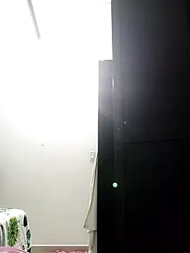 chloe 90 online show from October 29, 2025, 11:39 pm