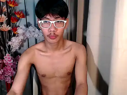 Snapshot of fucking_hot2 chatting on March 6, 2026, 12:40 am fucking hot2 online show from March 6, 2026, 12:40 am